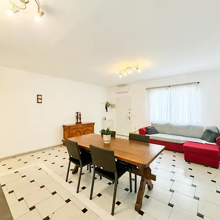 Beautiful Near The Sea Apartment Torrevieja